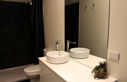 Wagga Wagga Hotel | The Hampden Suites