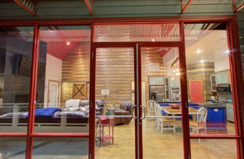 Glenwood House | The Hangout on the Caddo River