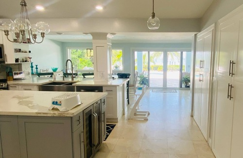 Tavernier House | The Harbor House with Open Bay Views