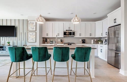 Talbot's Corner House | The Harmony House Sleeps 12