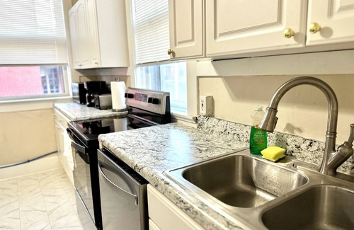 Evansville Apartment | The Harrison G - Luxury 1BD/1BA in downtown Evansville