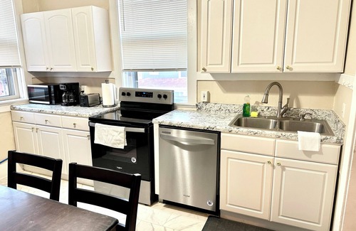 Evansville Apartment | The Harrison G - Luxury 1BD/1BA in downtown Evansville