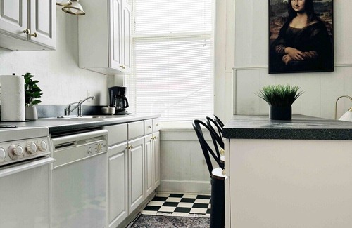 Evansville Apartment | The Harrison H/1BR/1BA Downtown Apt