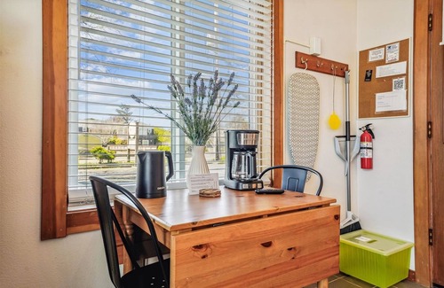 Downtown Cannon Beach House | The Harrison Inn * Studio - New Listing! Beachcomber Vacation Homes