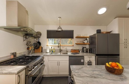 Mariposa House | The Haven on 7th Street