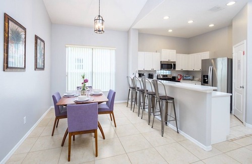 Tuscan Hills House | The Haven@Tuscan Hills, a 5 bed villa on gated community, 10 miles from Disney