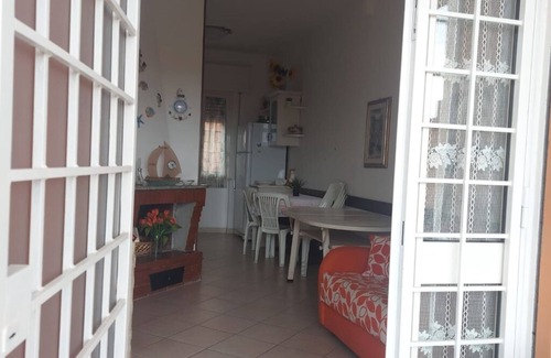 Ardea House | "The Hawthorn Pitchers" Apartments