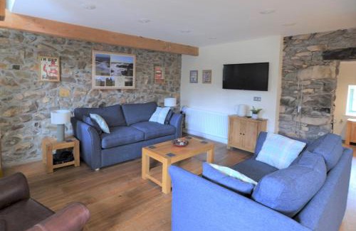 Pistyll House | The Haybarn Cottage, Nefyn Bay