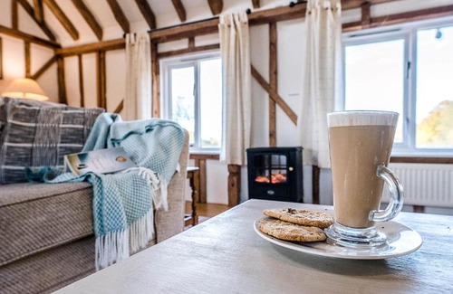 Framlingham House | The Hayloft Boundary Farm, Framlingham