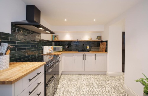 Bath Apartment | The Haze House - 4 Bed Townhouse