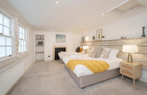 Bath Apartment | The Haze House - 4 Bed Townhouse