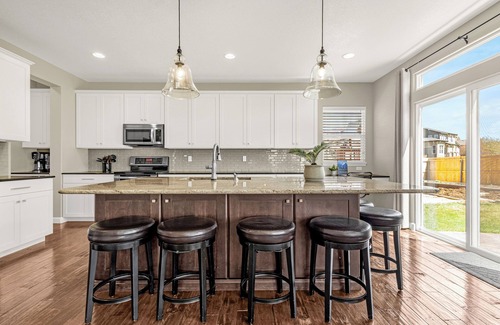 Gleneagle House | The Heart House - Spacious & Warm 6bd Family Home in Beautiful Monument Colorado