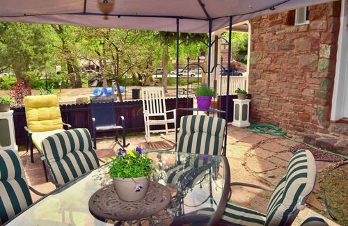 Manitou Springs Historic District Apartment | The Heart of Manitou Springs. Award-winning. Luxurious. Historic. 1st Floor unit