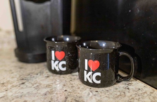 Kansas City Apartment | The Heart of Westport Suite - WALK to BBQ