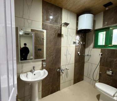 Brein Hotel | The Heart Stone Inn