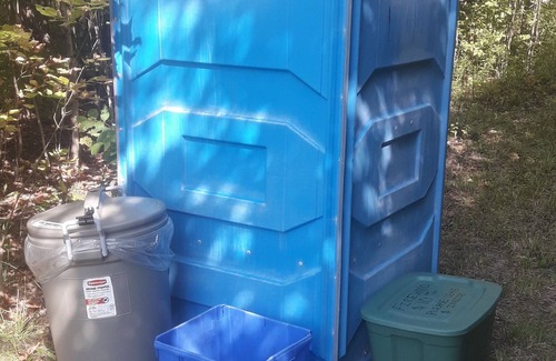 Leeds and the Thousand Islands RV Rental | The Hidden Glen Tent Camper - Pet/Family/Group friendly! Very Private!