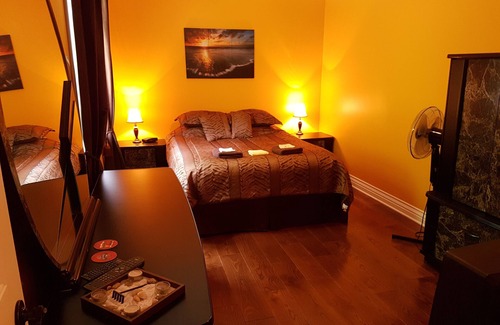 Chelsea Bed & Breakfast | The Hidden Treasure - Le Trésor Caché