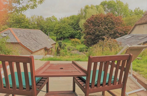 Atherington Cottage | The Hide at Lemons Farm - cosy cottage with garden in beautiful North Devon