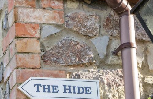 Catcott House | The Hide
