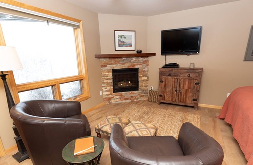 Lutsen Condo | The Hideaway at Heritage in Lutsen, North Shore of MN !