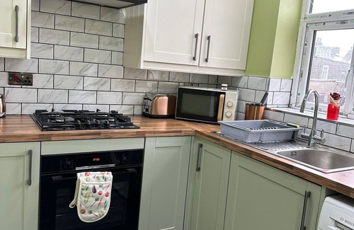 Bradford House | The Hideaway home by elegant apartments