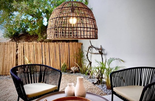 Vinorama Apartment | The Hideaway Loft @ New Seaside Villa w/Infinity Pool, Heated Spa, Beach & Surf