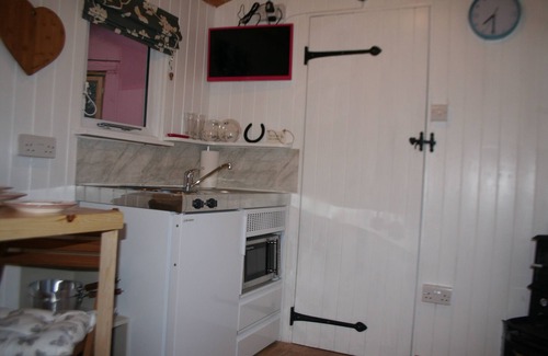 Cowbridge Cabin | The Hideaway Shepherd Hut, Duffryn Mawr self catering cottages Vale of Glamorgan