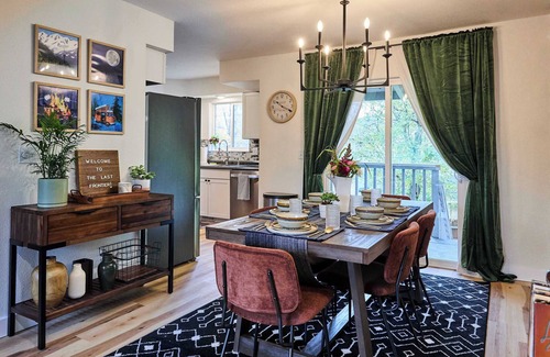 Bayshore - Klatt House | The Hideaway | Sleeps 6 | 10 mins from Airport