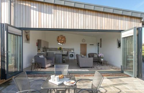 Ticknall House | The Hideaway -Ukc3844