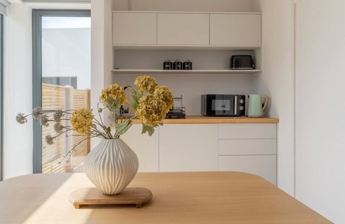 Exmouth Apartment | The Hideout - Serenity by design