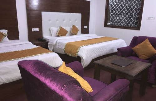 Jagatsukh Hotel | The Himalayan Alpine