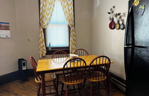 McConnelsville Apartment | The Historic Hideaway