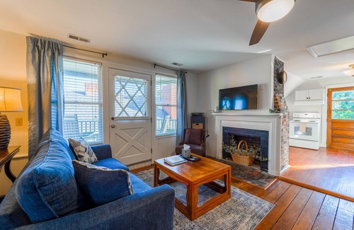 Wilmington Historic District Apartment | The Historic Lovely Loft ~ Walk to Downtown Wilmington!