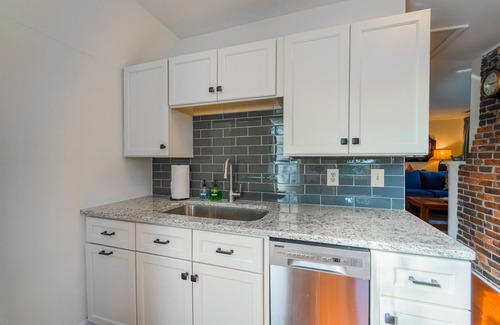 Wilmington Historic District Apartment | The Historic Lovely Loft ~ Walk to Downtown Wilmington!