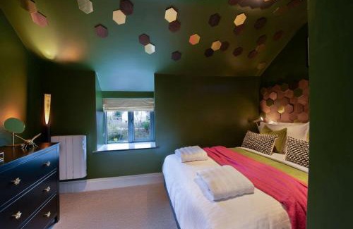 Ludwel House | The Hive, Central Ludlow, Free Parking, Boutique Hotel Style