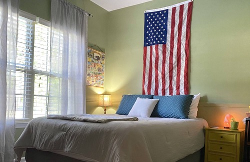 Sherwood House | The Hobo Haven: Great for Military +Healthcare + Business