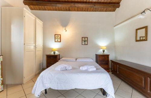 Vittoria House | The Holiday And Art Seahorse House