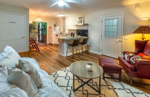 Sylva House | The Holliday House - Private, Mountain Home on a Creek.