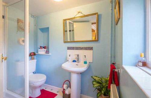 Cambridge Bed & Breakfast | The Holly Tree