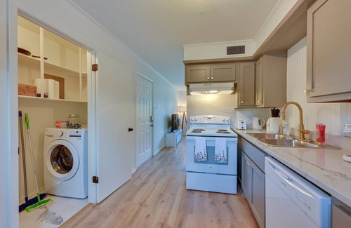 Nacogdoches Apartment | The Homestead | Luxury-Cozy 2BR Apartments Near SFA & Historic Downtown Nacogdoc
