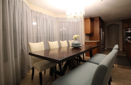 Estate Grove Valencia Est House | The Hope Street Retreat! A 6,300sqft Luxury Estate