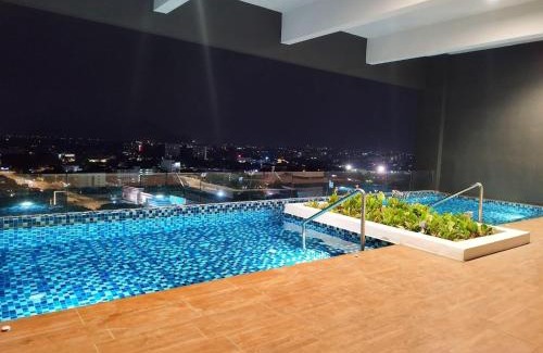 Hulu Kinta Apartment | The Horizon Ipoh by Yan's Home - Sky Infinity Pool