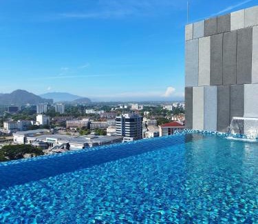 Hulu Kinta Apartment | The Horizon Ipoh by Yan's Home - Sky Infinity Pool