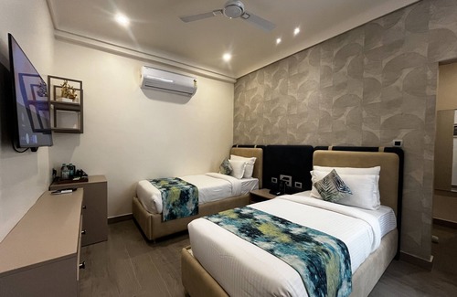 Rani Pokhri Hotel | The Hotel Js Souvenir