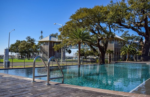 Biloxi Hotel | The Hotel Legends