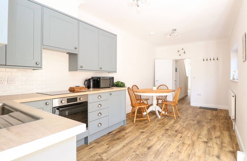 Gorleston-on-Sea House | THE HOUSE IN GORLESTON, pet friendly in Gorleston-On-Sea
