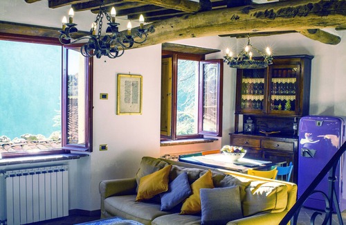Convalle House | The House in the Woods, small pool exclusive use, 30 minutes from Lucca
