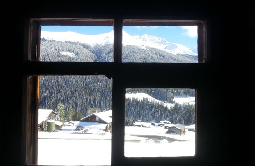 Davos House | The house is quiet located offside the streets, 5 km away from the Davos Platz