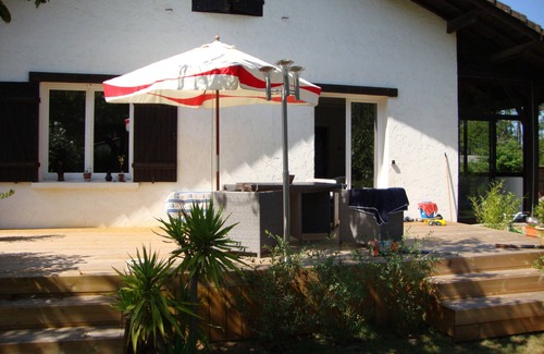 Le Porge House | THE HOUSE OF HOLIDAYS