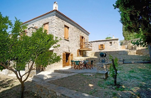 Stira Villa | The House of Prince- A 5* Experience -Make yourself at home,at a luxurious home!